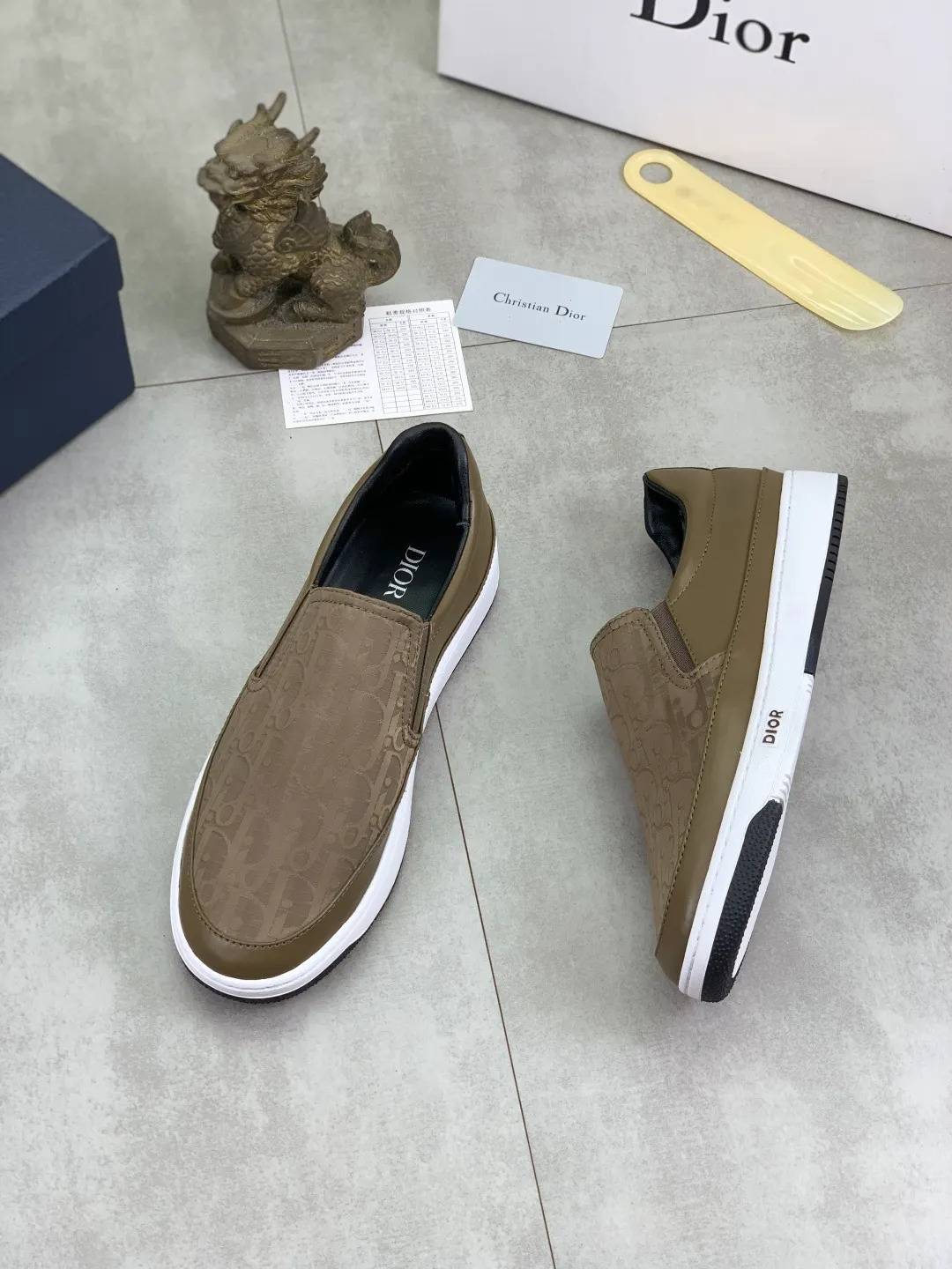 Men's Men's Shoes💰P400💰[New Style]🆘[Dior] 2025 Dior Original Lace-up Low-top Men's Shoes Classic casual shoes 🔥This model is the official flagship model with high quality and made by famous original designers. It is made of high-quality cowhide with original materials➕Comfortable and breathable mesh lining➕Pigskin insole. The perfect last shape and generous and fashionable design have attracted many consumers. Suitable for drivers to drive🚗. What you want is the highest quality in the market. Color: 4️⃣Color code number: 38--44 (45 customized)